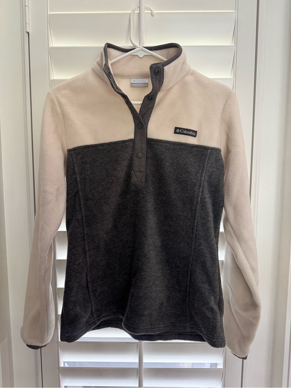Columbia Two-Tone Cream and Charcoal Snap Fleece Pullover